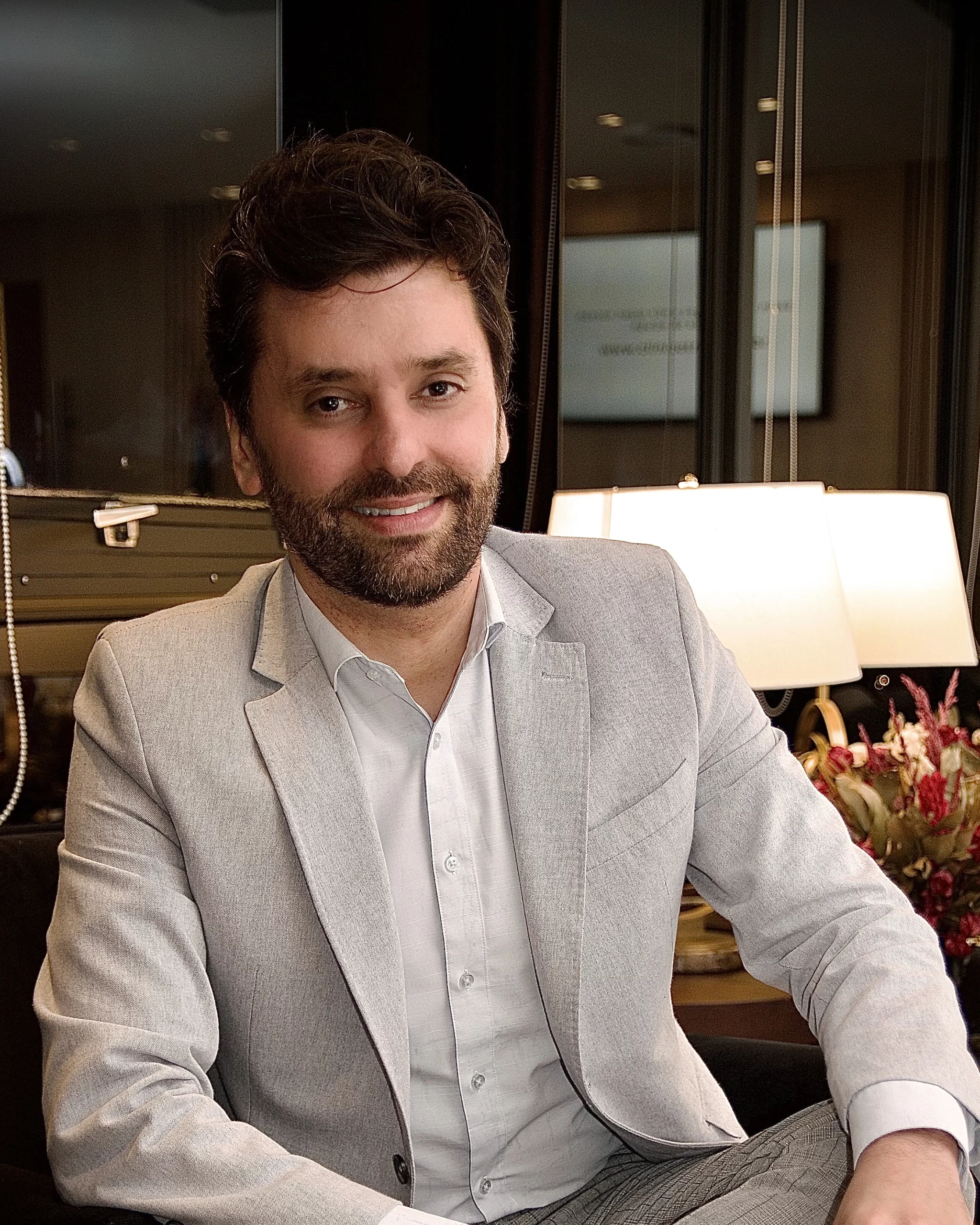 Dr.Luciano Messias